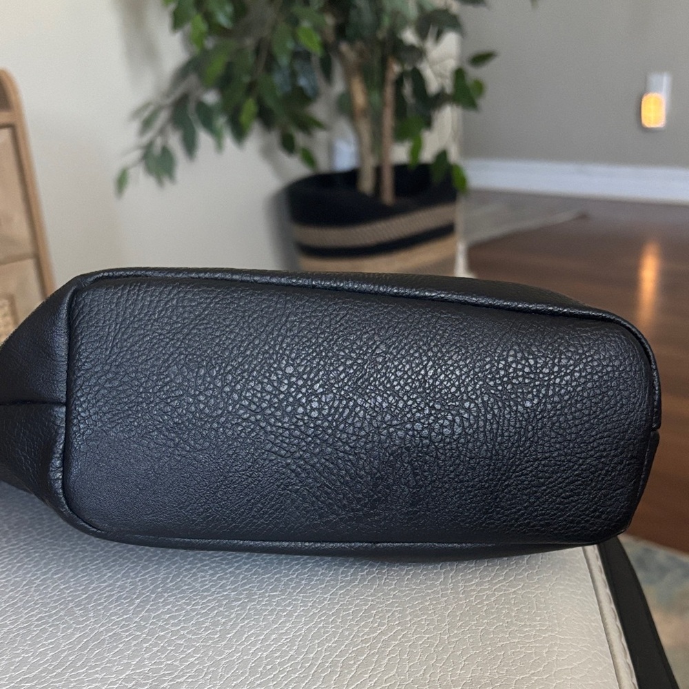Roots Black Crossbody Bag - Picture 2 of 13